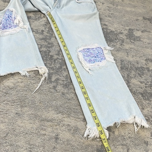 We The Free Maggie Chewed Hem Ankle Jeans Busted Knees Ditsy Floral Patch 26 - Picture 9 of 11